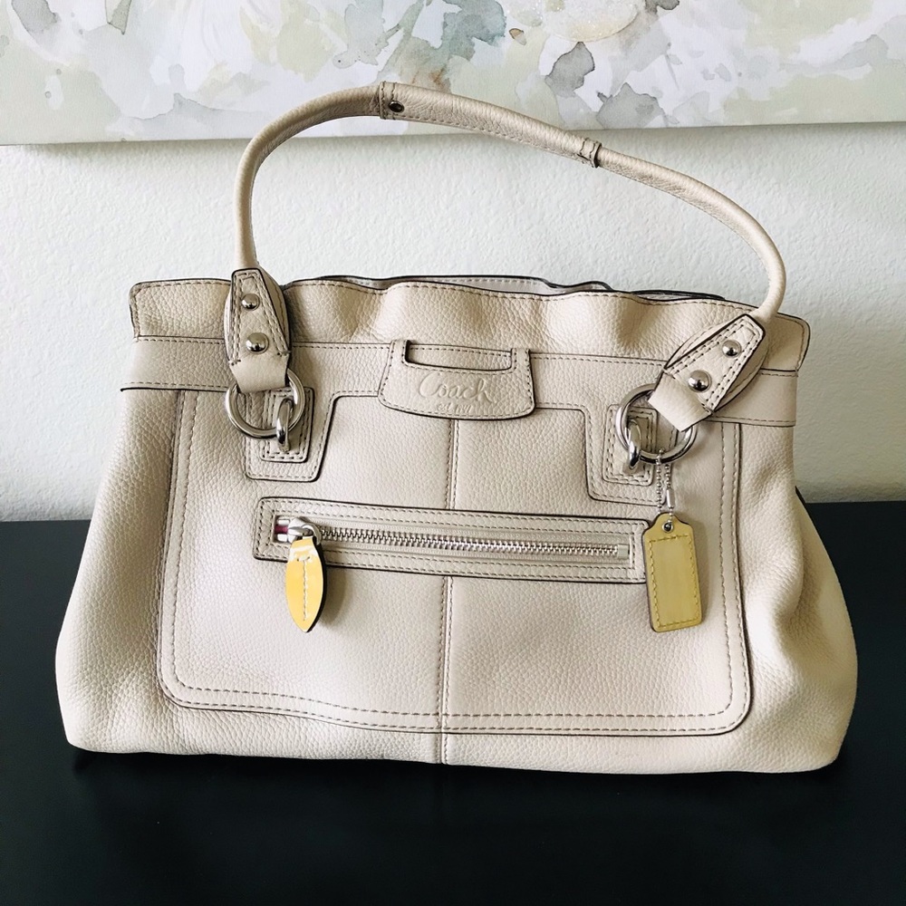 Coach | Genuine Leather Purse
